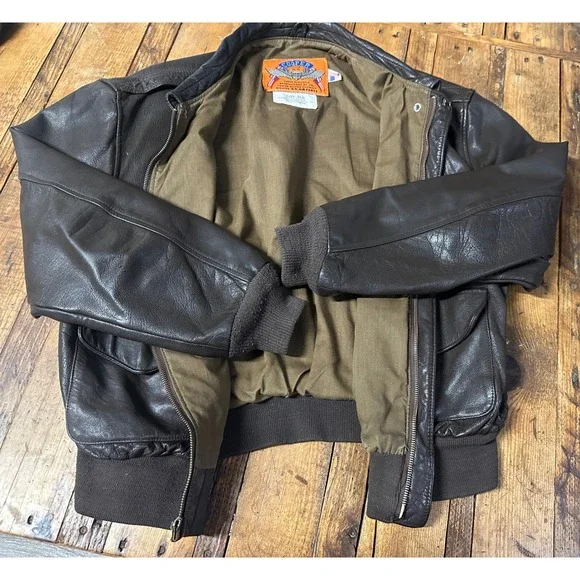 Cooper Type A2 Leather Flight Jacket Mens 46R Vintage Military Aviator Core